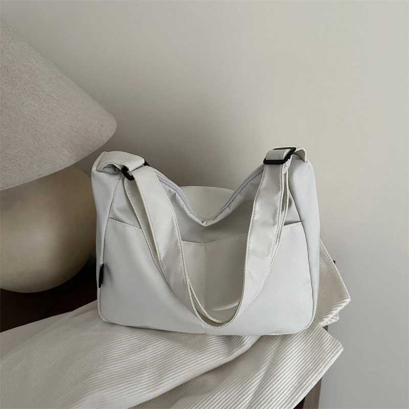 Large-capacity Bags Womens 2025 Spring New Niche Commuting Tote Bags College Student Class Single-shoulder Bag Crossbody Bags XJ250610