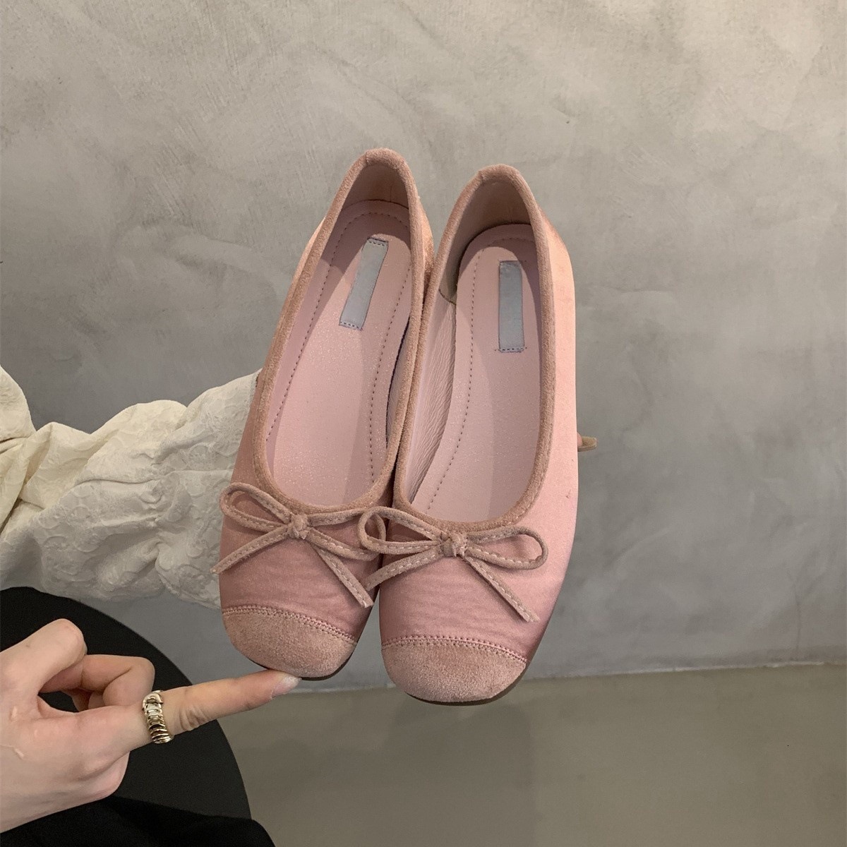 Round Toe Shallow Mouth Single Shoes for Women Spring and Autumn New Leather Ballet Fairy Style Gentle Slip-On Soft Flat Loafers ddmythur