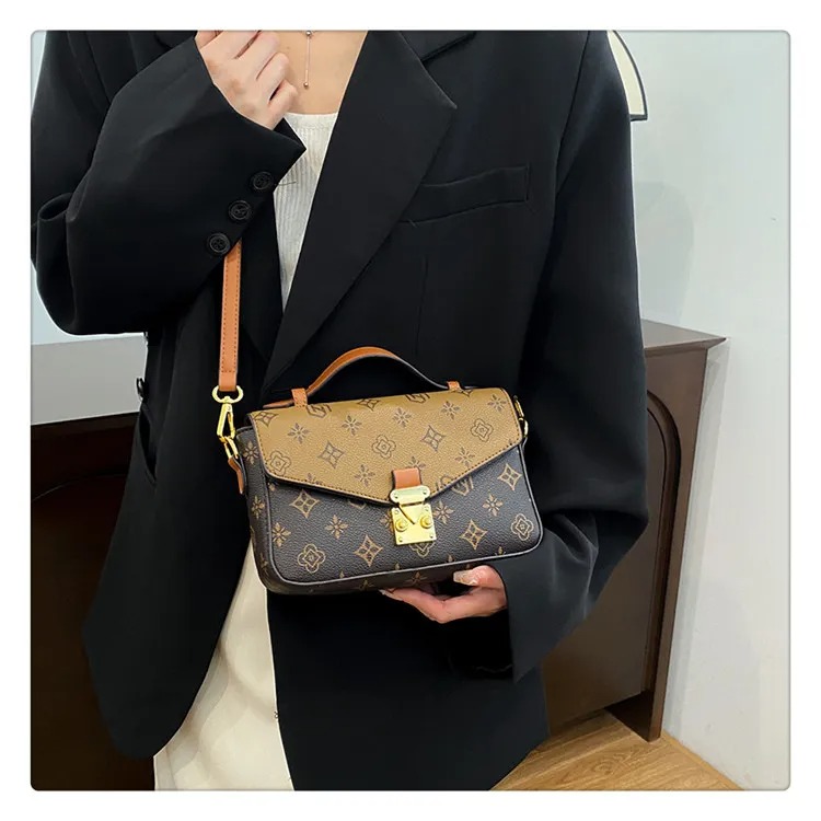 Designer bag 2025 new fashionable shoulder bag high-quality leather women's flip cover handbag multifunctional letter printed black cross shaped 