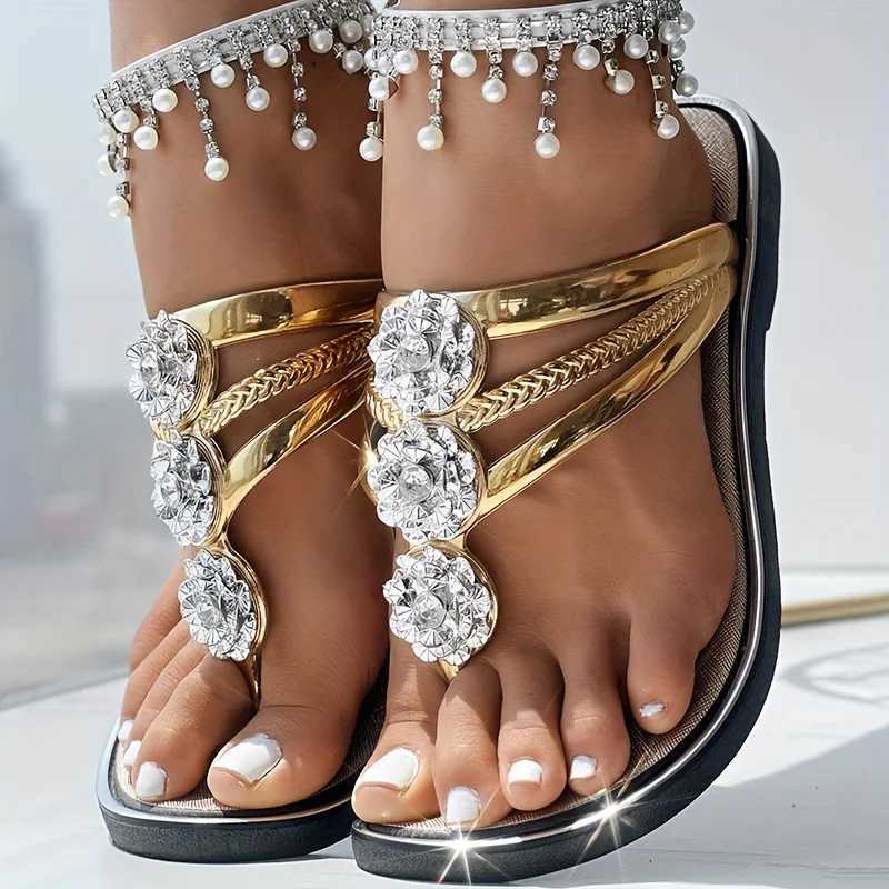 Womens Flip Flops Outdoor Sandals Anti-Slip Flat Bottom Pedal Beach Shoes Comfortable Slip- Summer Footwear XJ250610
