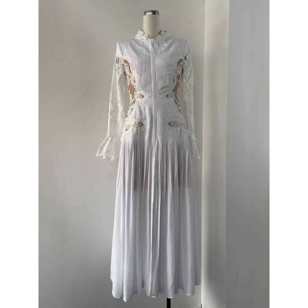 QMQA Fashion Women's Dress Niche Design Hollowed Out Lace Splice Flare Sleeve High Waist Elegant Maxi Dresses 2025 New QM326