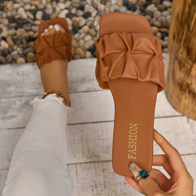 Summer Slippers for Women Flip Flops Flats New Pleated Korean Slippers Women Sandals Green Slip Shoes Plus Size 35-42 XJ250610