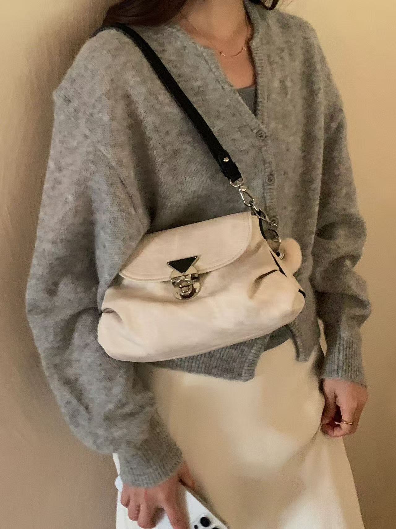 Fashionable Western style women's crossbody bag hot selling, high-quality shoulder bag, niche designer handbag