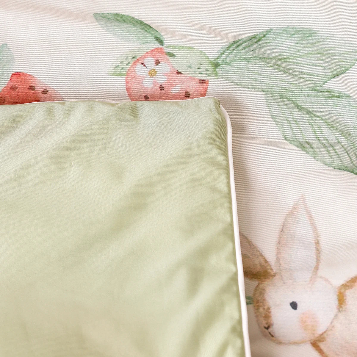 HappyFlute 150x110cm Double-Sided Skin-Friendly Soft blanket Soothing Cool Summer Quilt for Infants 250527