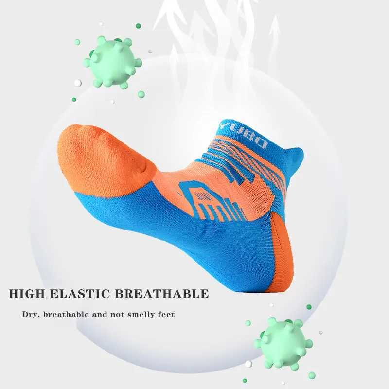 3 Pairs/Lot Men Low Cut Fitness Socks Professional Men Basketball Socks Breathable Thin Cycling Travel Socks For Men Z250610