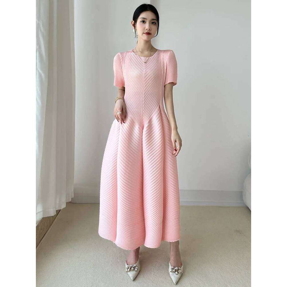 LANMREM High End Purple Pleated Women's Dress 2025 New Round Neck Short Sleeved Spliced Design Ball Gown Summer Dresses 2DB3489