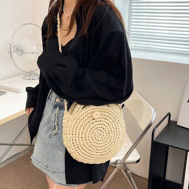 Round Straw Crossbody Bag Handmade Woven Shoulder Bag For Women Summer Beach Bag Bohemia Travel Small Handbag and Purse XJ250610