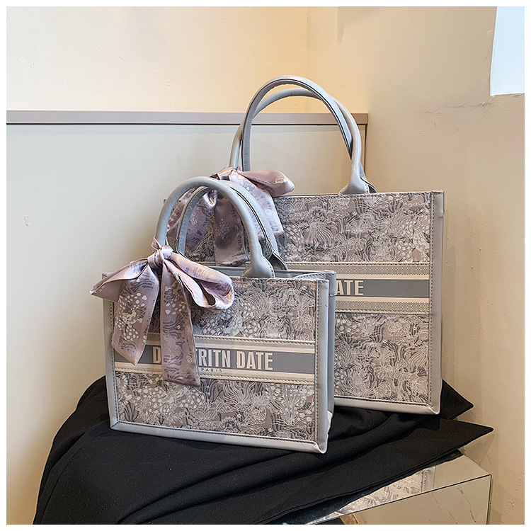 Free Shipping 2025 New Designer Bag Outdoor Beach Bag Large Capacity Embroidered Handbag High-quality Commuting Handbag High-end Trendy Women's S