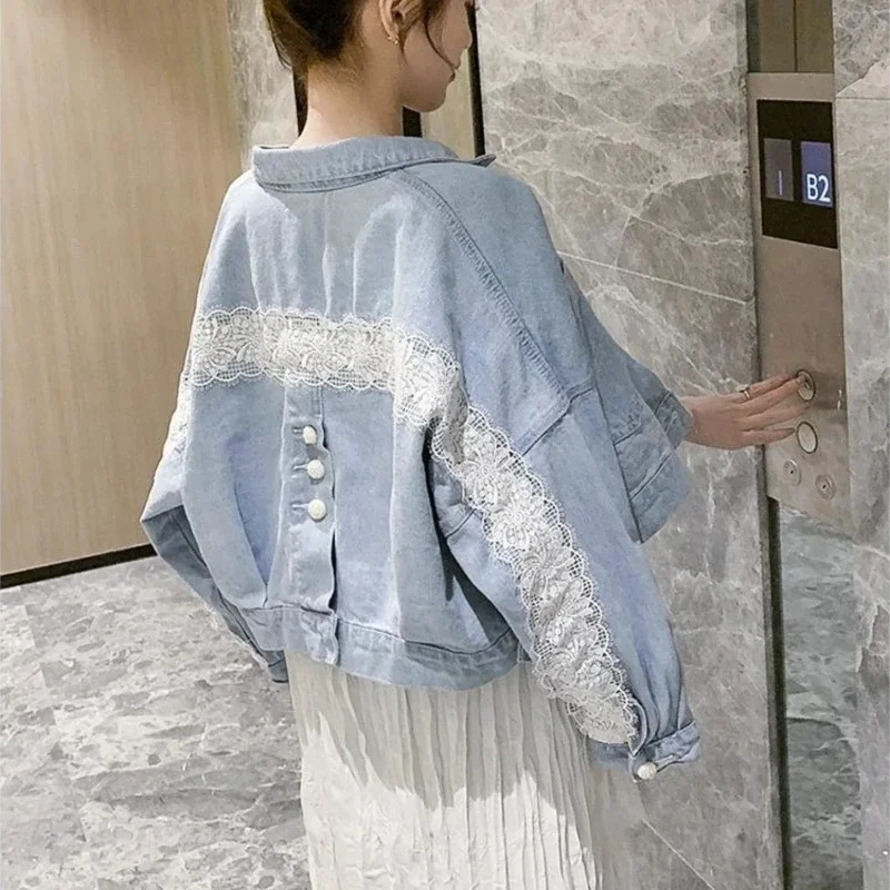 Small Cowboy Coat Woman Short Loose Denim Jacket for Women Crop Long Sleeve in Promotion Vintage Demi-season Streetwear 250609