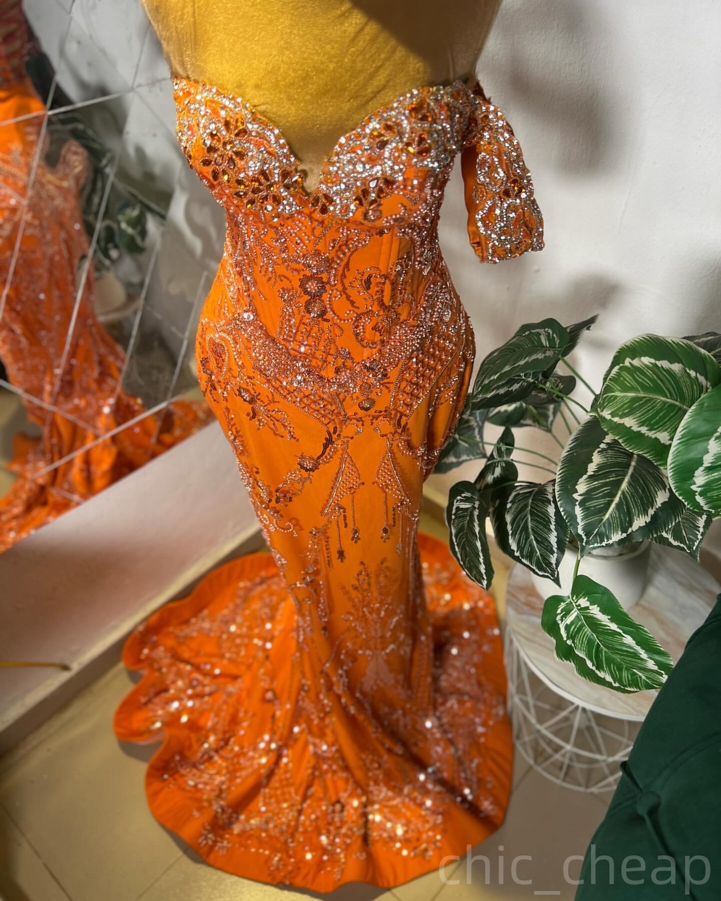 Orange Mermaid Prom Dresses 2025 Beaded Crystals Sequined Sheer Neck Evening Formal Party Second Birthday Engagement Gowns Plus Size Dress For Special
