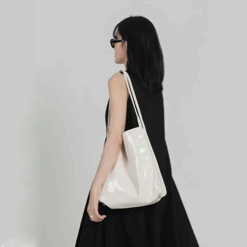 Fashion Patent Leather Women Shoulder Bags Vintage Female Casual Tote Handbags Large Capacity Ladies Shopping Bag XJ250610
