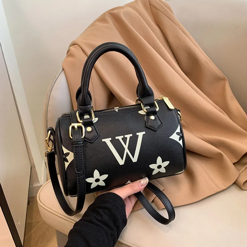 Designer bag 2025 new fashion luxury bag crossbody bag handbag women's casual handbag fashion chain crossbody bag women's mini large