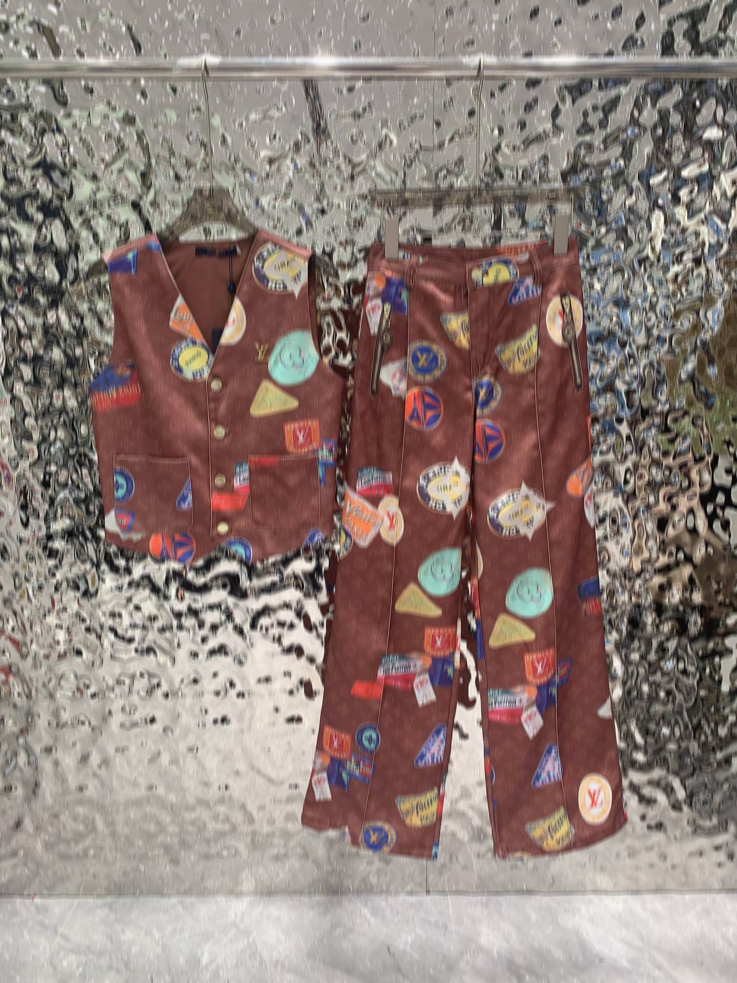 Designer Ladies' Fashion Leisure Glossy Texture With Seal Pattern Vest Top Long Trousers Set, Elegant And Relaxed Beauty.