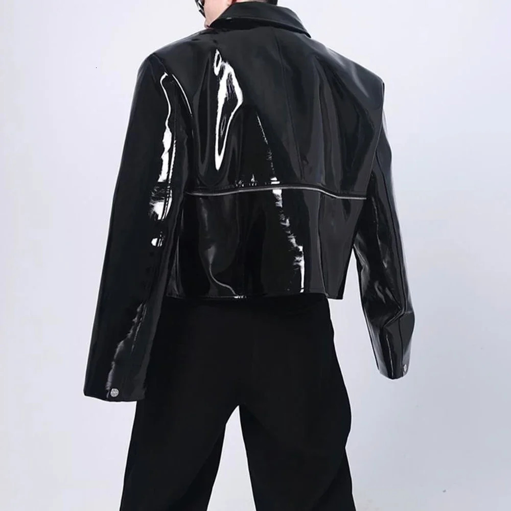 Mens Jacket Shiny Leather Jacket Handsome Performance Stage Outfit Autumn Elegant British Excellent Patent Leather Jacket 250611