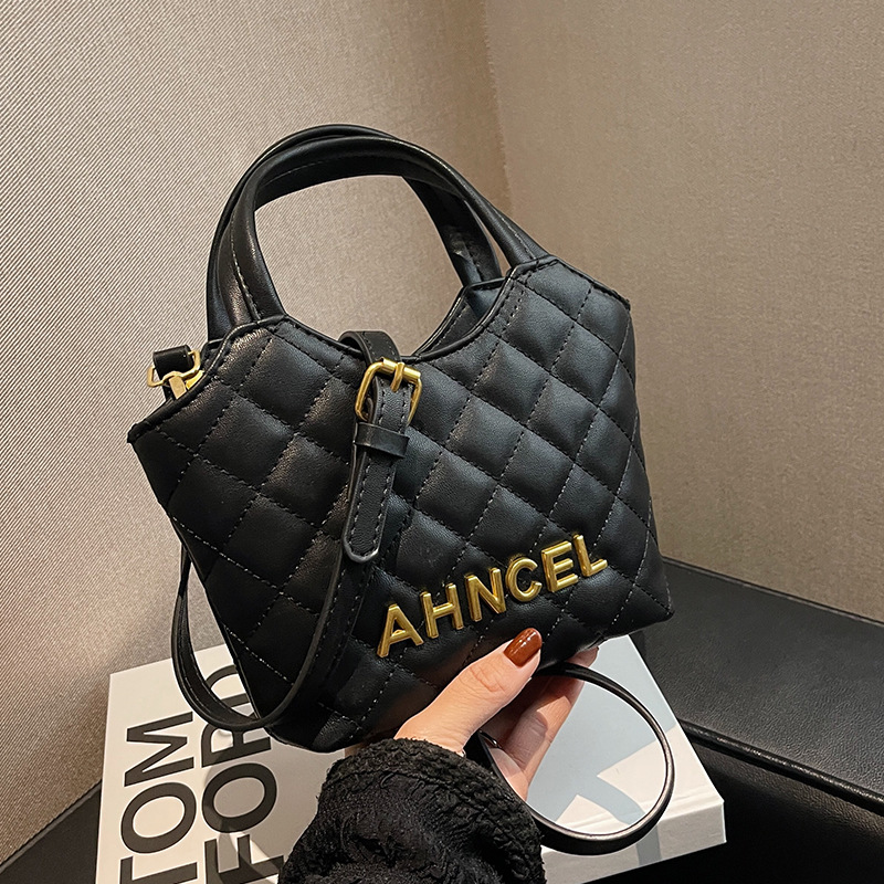 Free shipping 2025 new designer Shoulder bags for womans ladies flap lady fashion casual square Diamond grid bucket bag handbag women crossbody Underarm bag