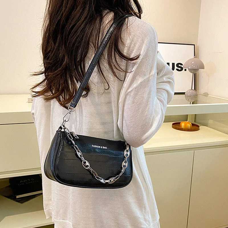 Fashion Chain Strap Crossbody Bags For Ladies Versatile Womens Shoulder Bag For Daily Use Casual Designer Handbags XJ250610