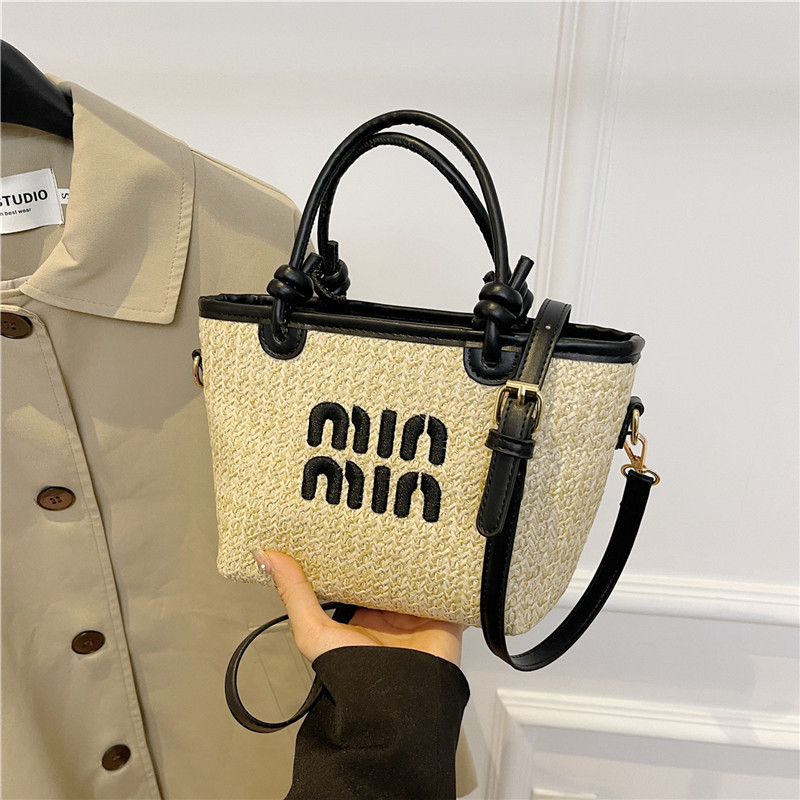 free shipping designer Cross Body bag for woman fashion Casual handbag versatile straw shoulder bag