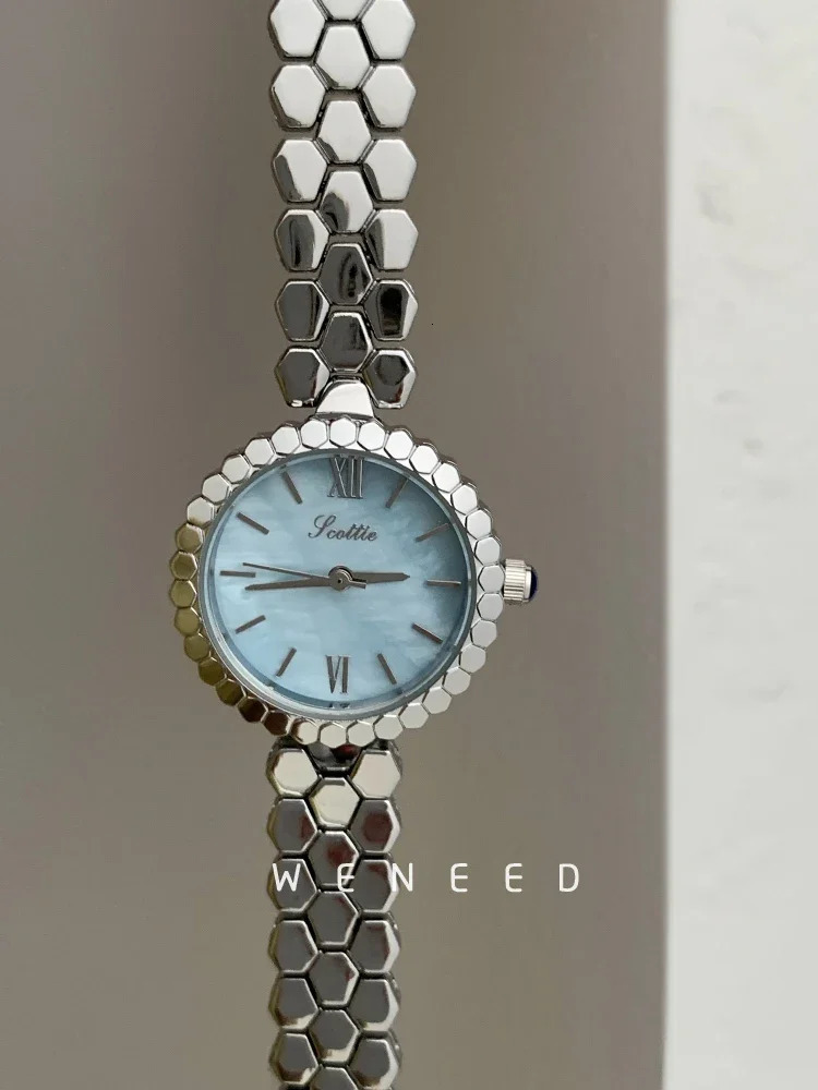 Womens Watch Silver Case Temperament Vintage Elegant Bracelet Belt Japanese Quartz Movement Gift for Lovers 250606