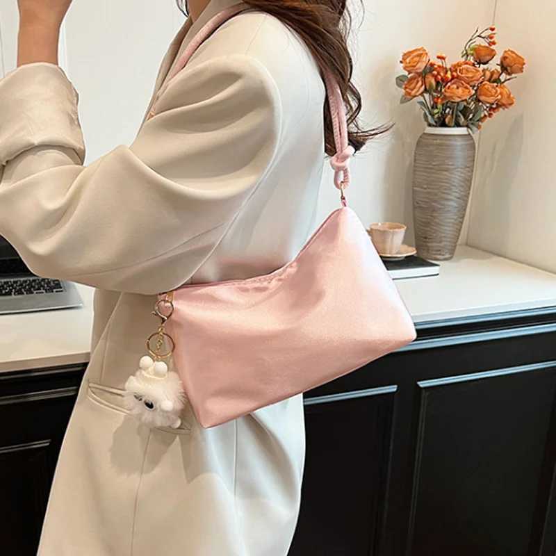 High Quality Solid Color Fashion Elegant Shoulder Bag Smooth Cloth Satin Underarm Bag Leisure Shoulder Bag Lady Handbags PurseXJ250610