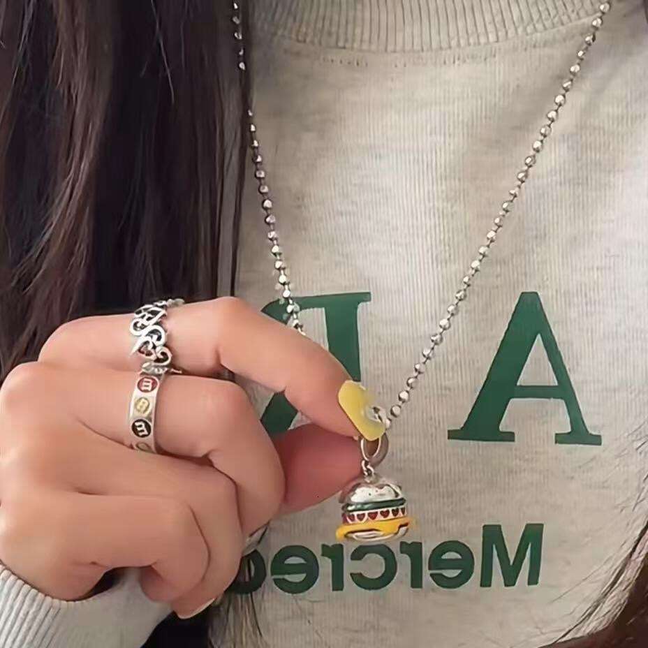 2025 New Niche Fashion High-end Trendy Casual Cute Little Burger Necklace Simple Pendant Personality Jewelry for Women