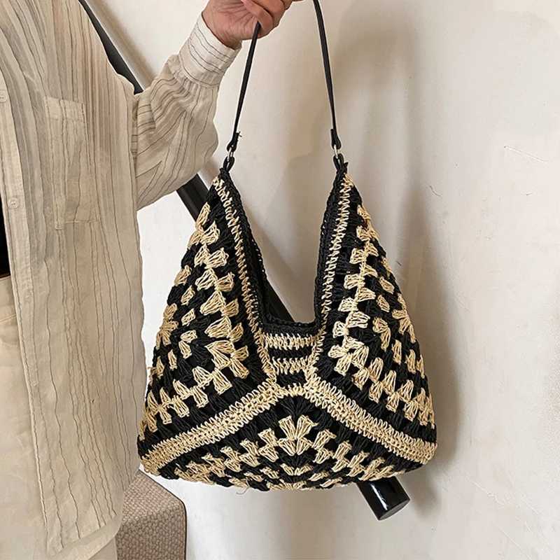 Summer Ladies Knitted Straw Handbag Hollow out Hand Woven Beach Shoulder Bag for Women Seaside Tote Perfect for Vacations XJ250610