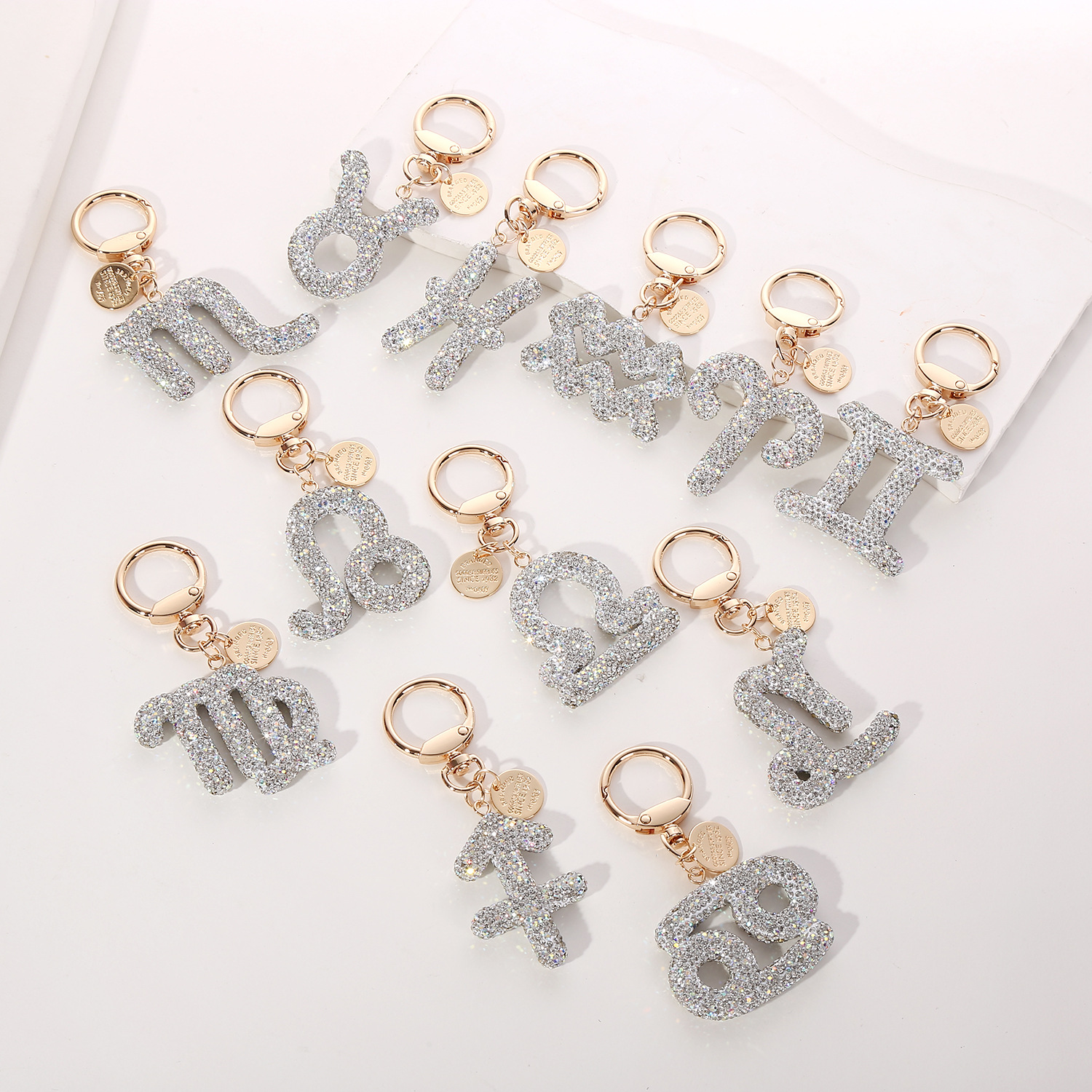 Fashion shiny car keychain diamond encrusted constellation keychain exquisite personalized key decorative book bag bag pendant jewelry couple jewelry 