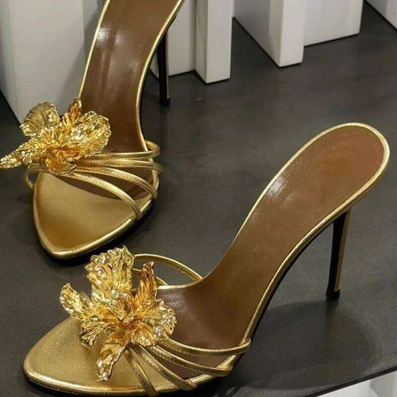 2025 Slippers Summer Metal Flowers Beautiful Fashion Women's Stiletto High Heels Black Sandals