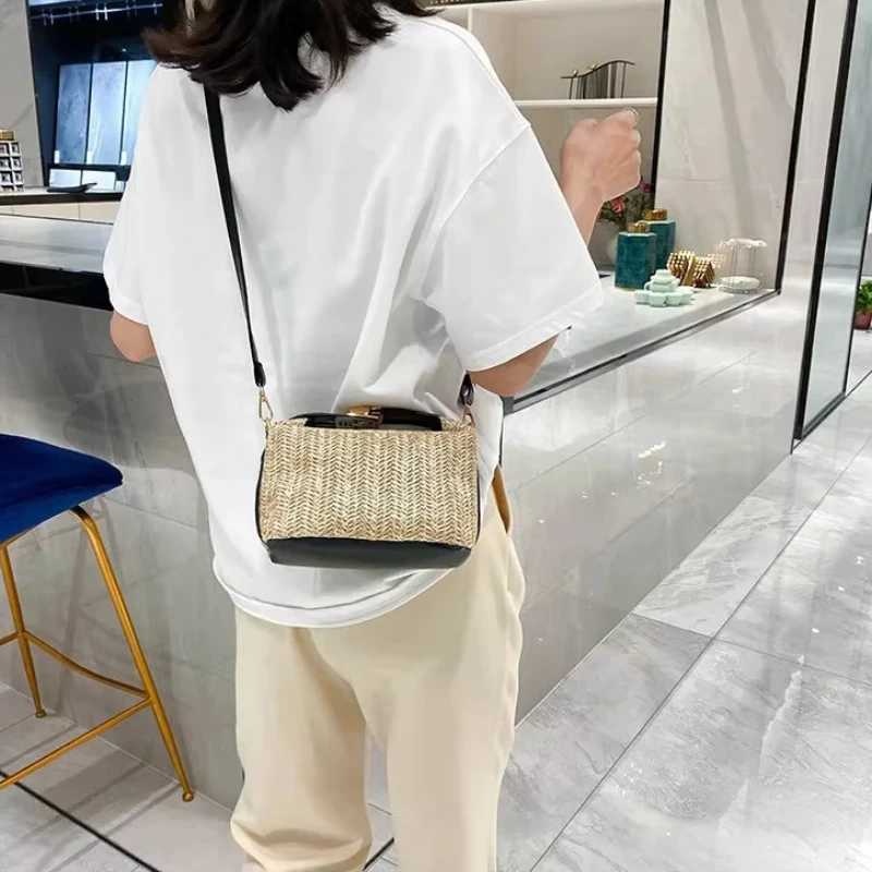 Fashion Handmade Woven Straw Handbag Womens Summer Shopping Holiday Beach Zipper Hasp Crossbody Square Bags Bucket Shoulder Bags XJ250610
