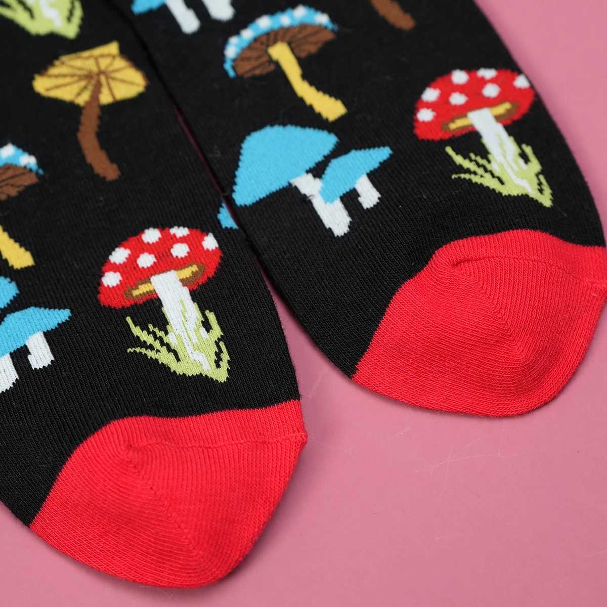 1 Pair Multicolor Mushroom Umbrella With Black Background Breathable Mens and Womens Mid-calf Socks Suitable For All Seasons Z250610