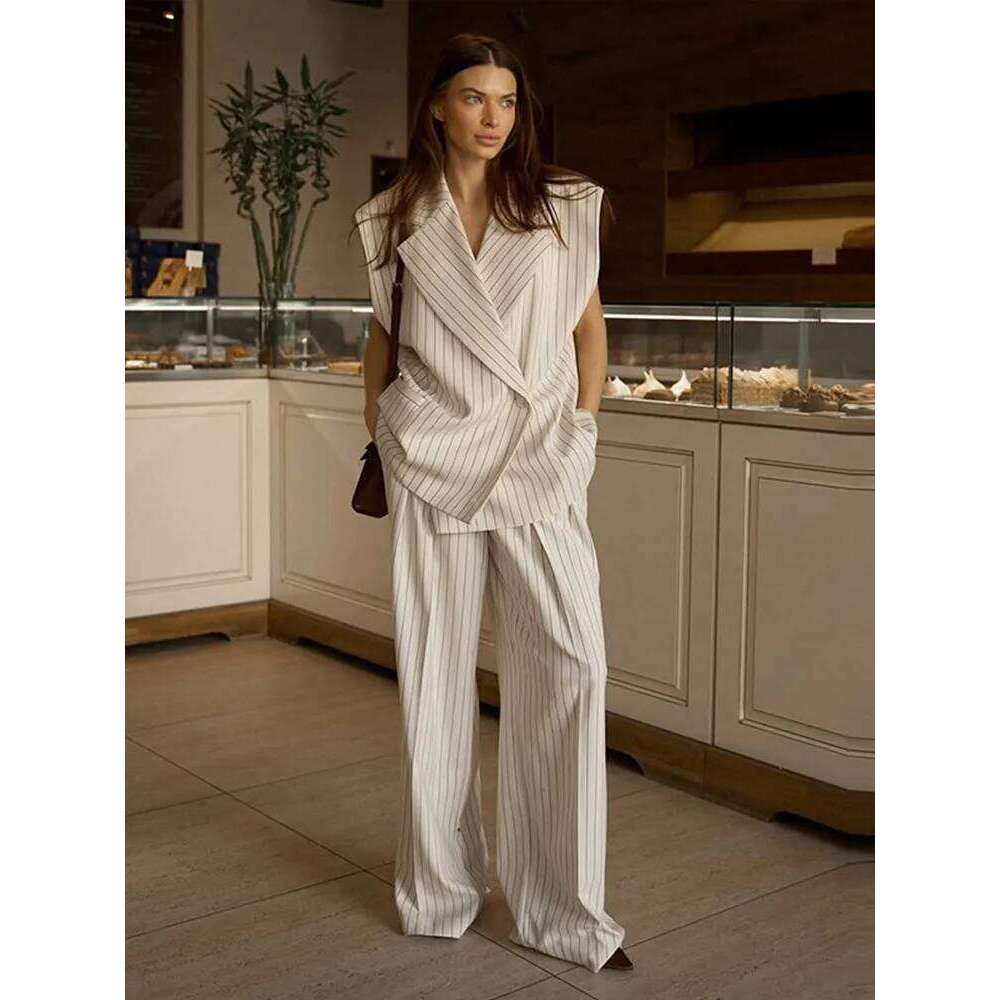 Fashion Women's Stripe Vest Trouser Suits Sleeveless Turn-Down Collar Lady 2025 Spring Summer Casual 2 Pieces Set Women