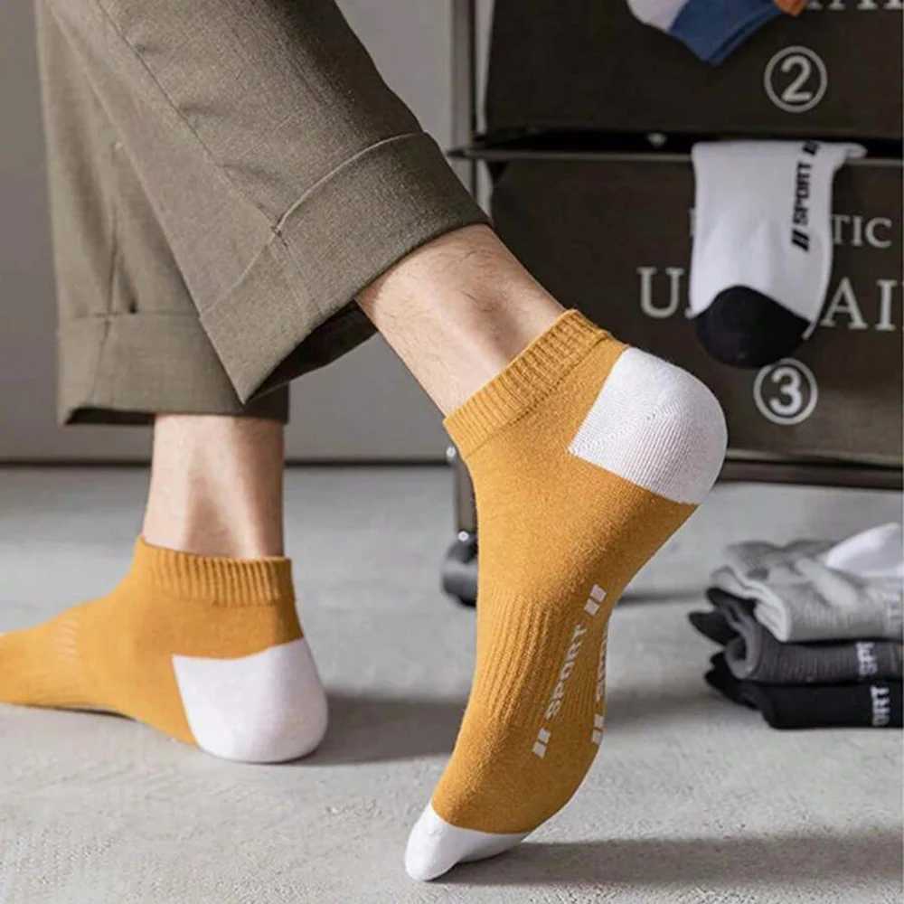 5 Pairs Men Letter Boat Socks Fashionable Vertical Striped Round Neck Socks Breathable Sweat Absorbing Comfortable Casual Socks Z250610