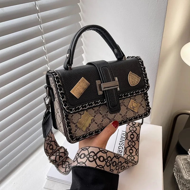 Shoulder Bag Crossbody se Designer 2025 New hot small square 100 hand bill of lading shoulder crossbody bag rice white black Free shipping