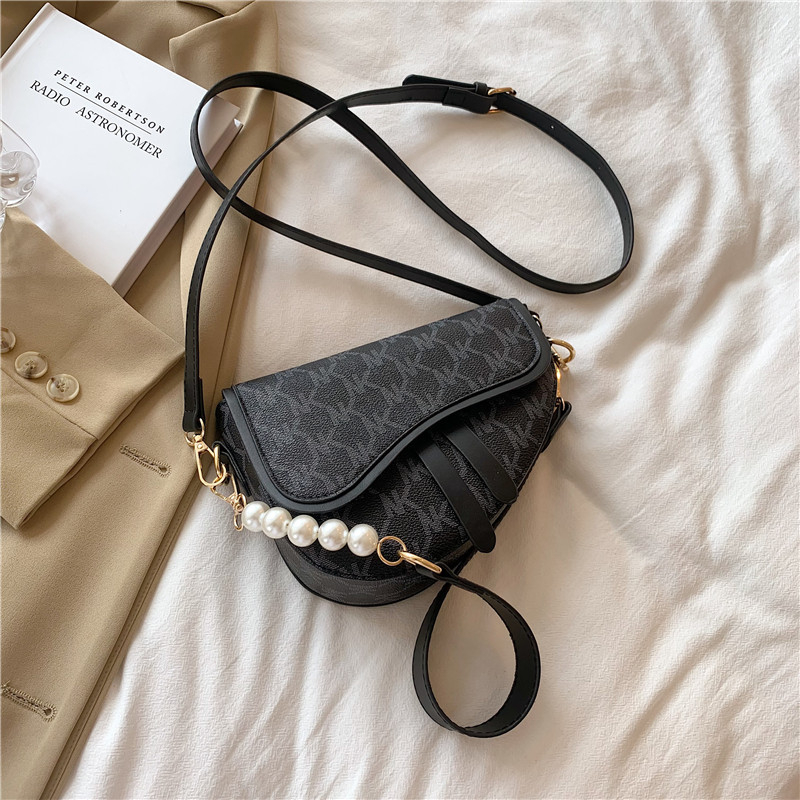 hot free shipping Cross Body bag for woman fashion Casual saddle handbag versatile classic shoulder bag black white pink khaki