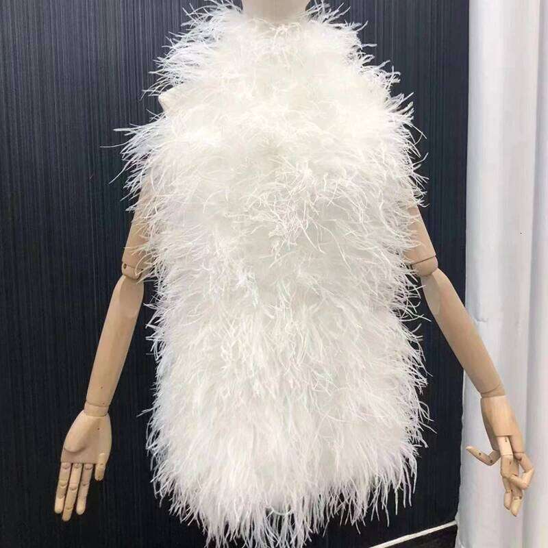 New 100% Natural Hair Skirt Length 70 Cm Backless Design Sexy Women's Real Ostrich Dress Bra Real Fur Coat