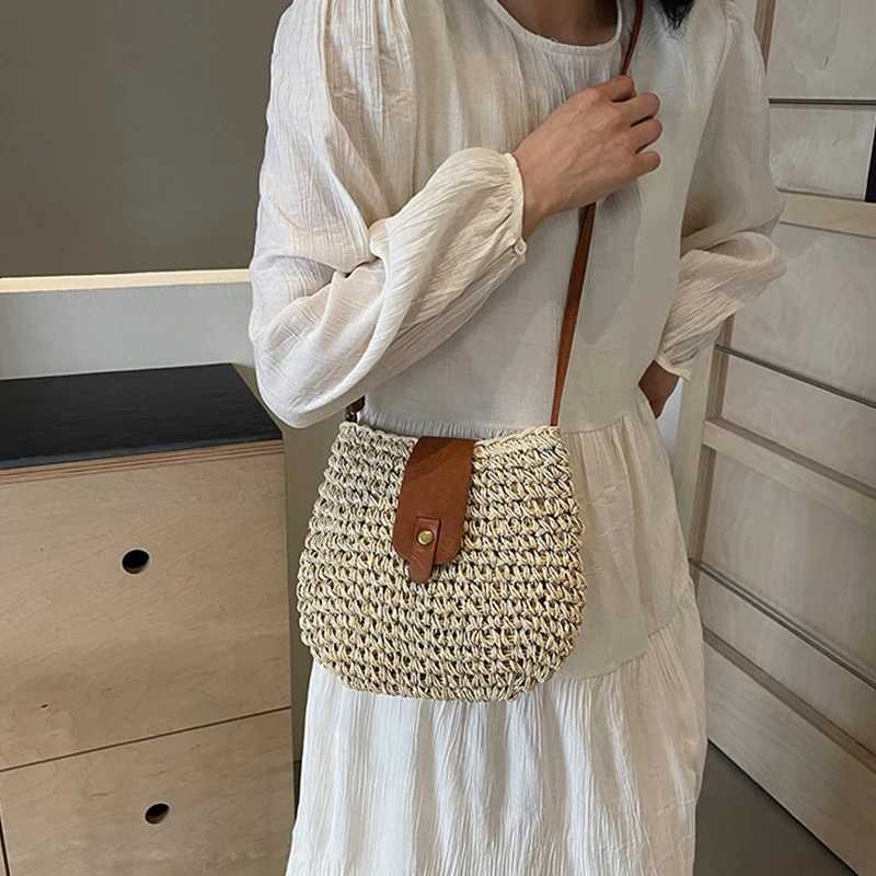 New Summer Shoulder Bag Grass Woven Crossbody Bag for Women Bohemian Beach Simple Designer Small Purses and Handbags 2024 XJ250610