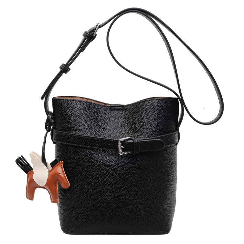 Free shipping designer Bag New French Style Niche High-end Bucket Bag Casual Shoulder Bag Daily Commute Versatile Gentle Handbag Women Bag