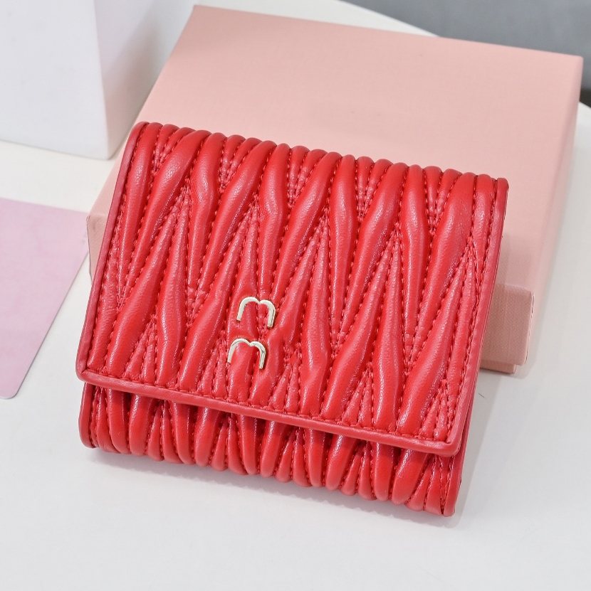 Red Wallet Designer Card Holder Women Card Case High Quality Genuine Leather Lambskin Pleated Coin Pocket Interior Compartment Coin Purse Designer Wallets