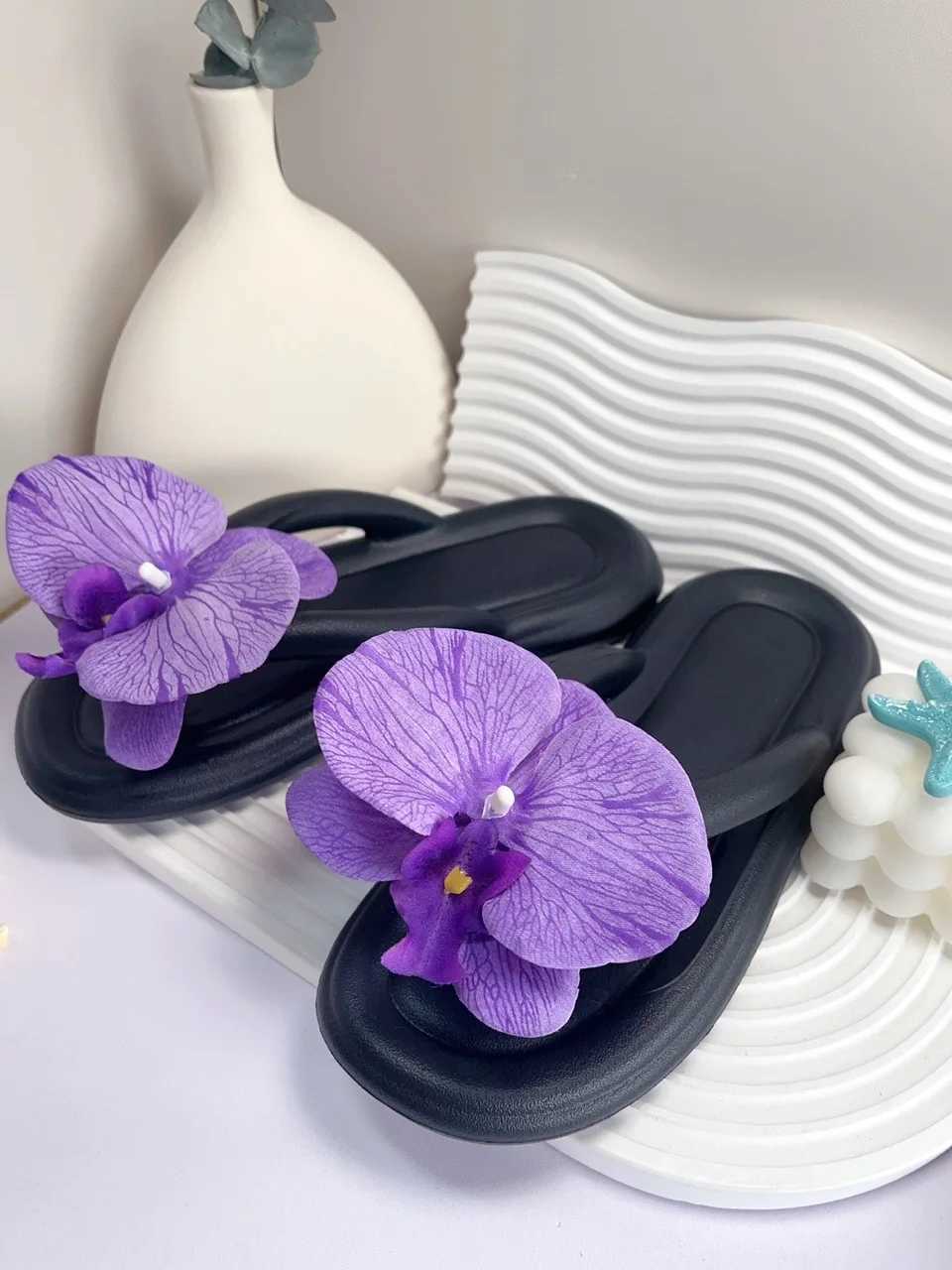 Purple Butterfly Orchid Flower Women Flip-Flop Beach Party Outdoor Walk Indoor Home Fi Versatile Comfort Soft Sole Slipper XJ250610