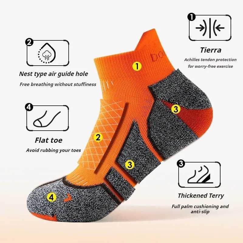 Professional Marathon Running Ankle Socks Men Women Outdoor Thick Cushion Breathable Mountaineering Hiking Badminton Sports Socks Z250610