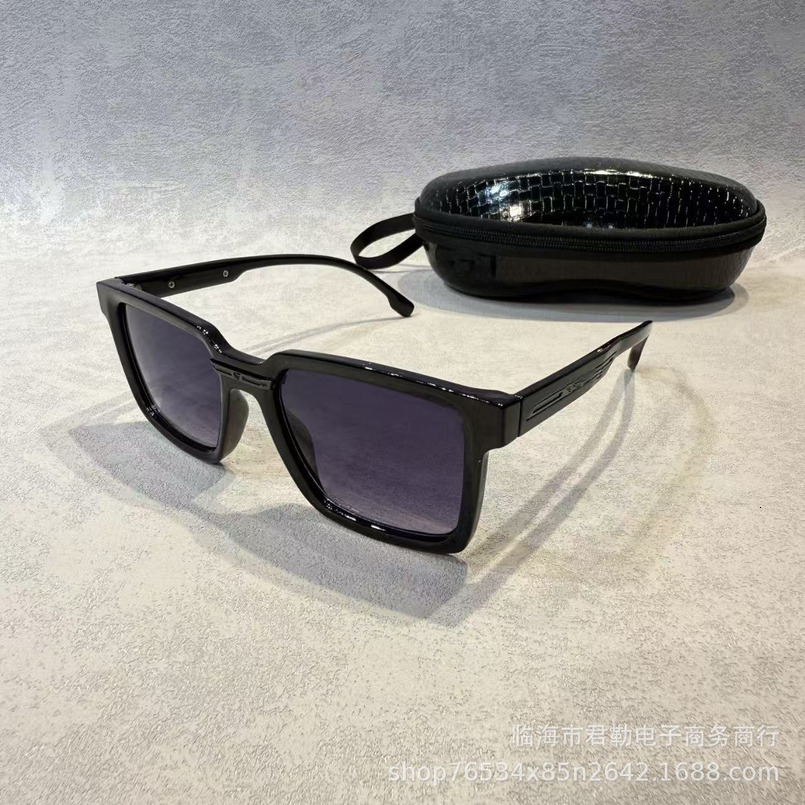 Fashionable High-Quality Square Frame Men, Outdoor UV Protection Polarized Sunglasses For Driving And Fishing