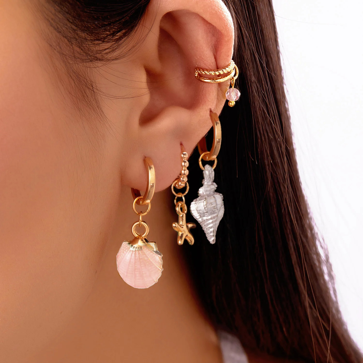 4Pcs Colorful Shell Conch Earrings Set For Women Bohemian Ocean Style Starfish Pendant Beaded Ear Bone Clip Girls Beach Jewelry 250610