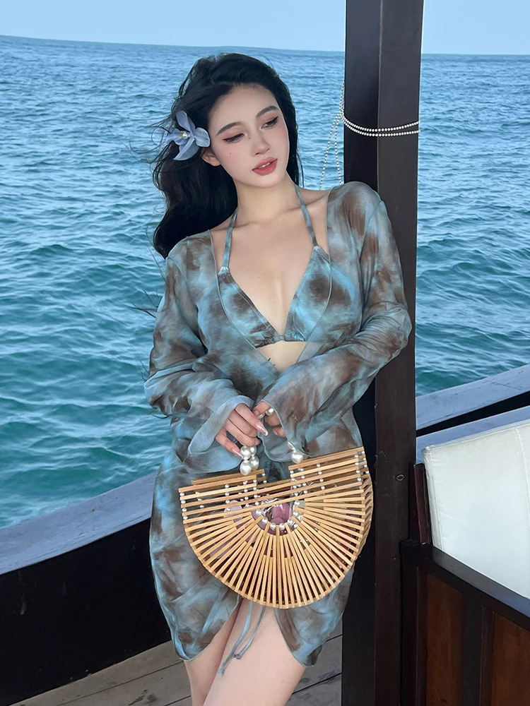 XL5XL Plus Size Vacation Bikini Sexy ThreePiece Split Long Sleeve Swimsuit Women Summer Blue Pleated Beach Party Swimsuits 250530