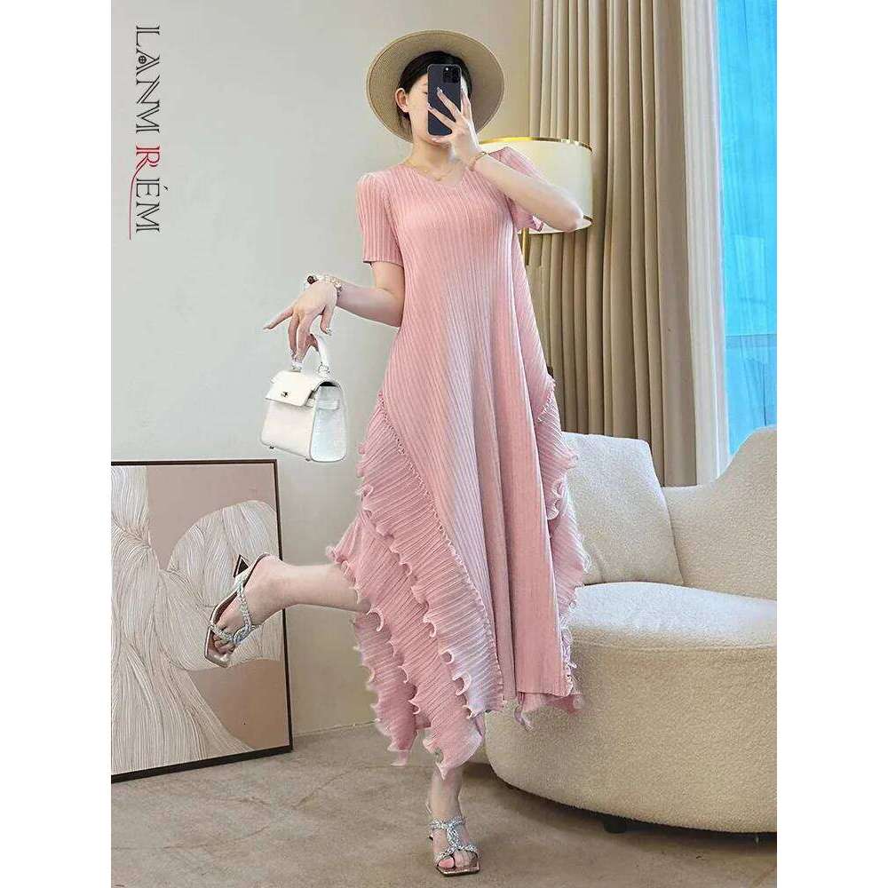 LANMREM Ruffled Patchwork Women's Dress 2025 New Elastic Loose Irregular Pleated Dresses Short Sleeve V Collar Summer Clothing