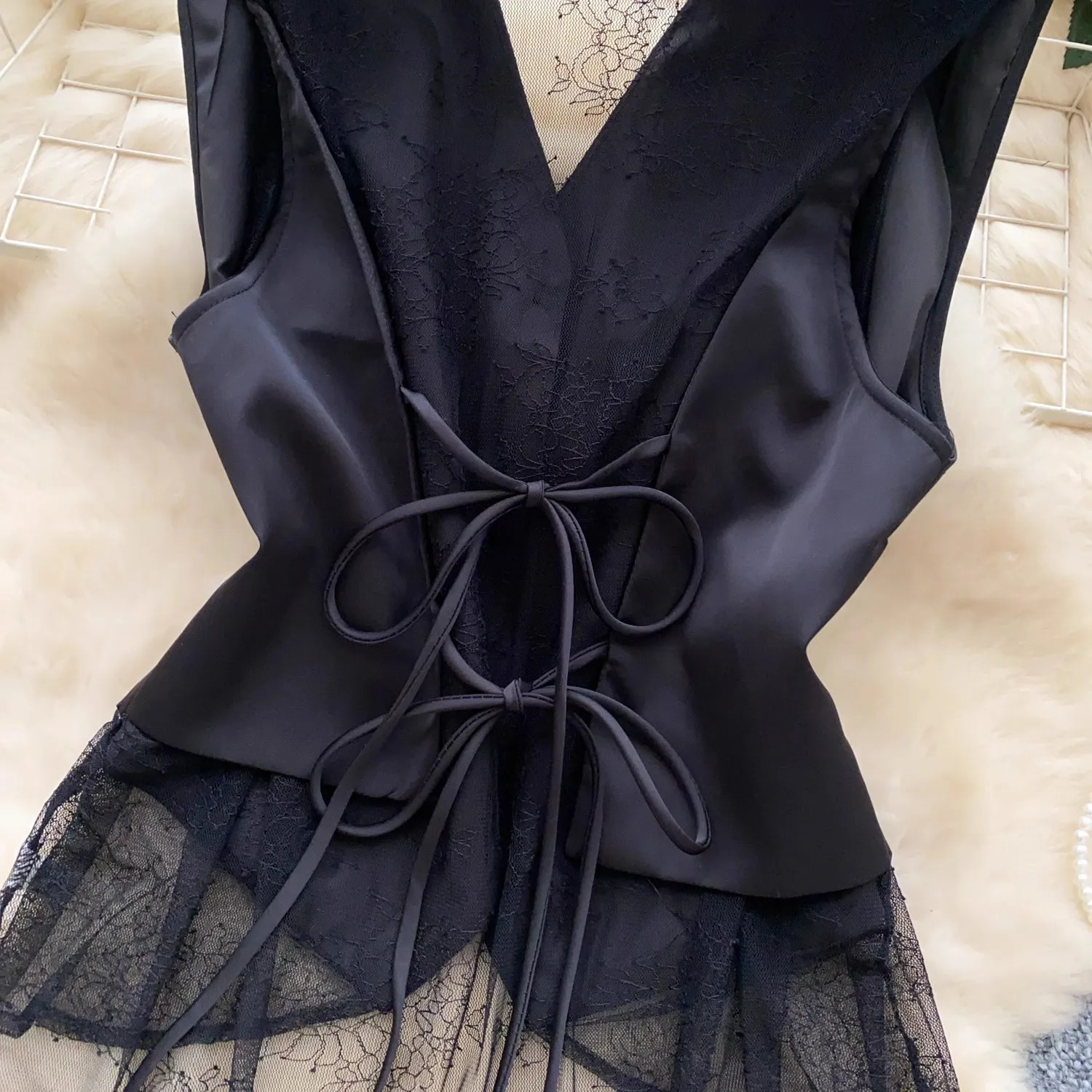 Summer Ladies Perspective Lace Patchwork Suit Vest Womens Sexy VNeck Sleeveless Tank Irregular Blazer Black White Camisole 250610