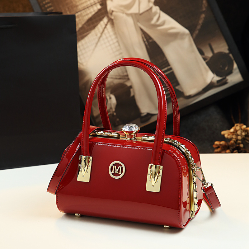 Free Shipping Genuine Leather Texture Single Luxury Shoulder Crossbody Small Designer Bag New Versatile Middle-aged Mom Mini Bag Simple Handbag