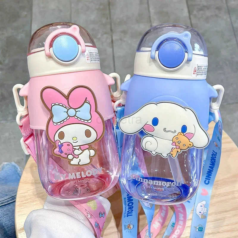 Sanrio 690ml Sanrio Large Capacity Water Bottle Cinnamoroll Kuromi My Melody Portable Straw Water Cup for Outdoor Sports FitnessXJ2542