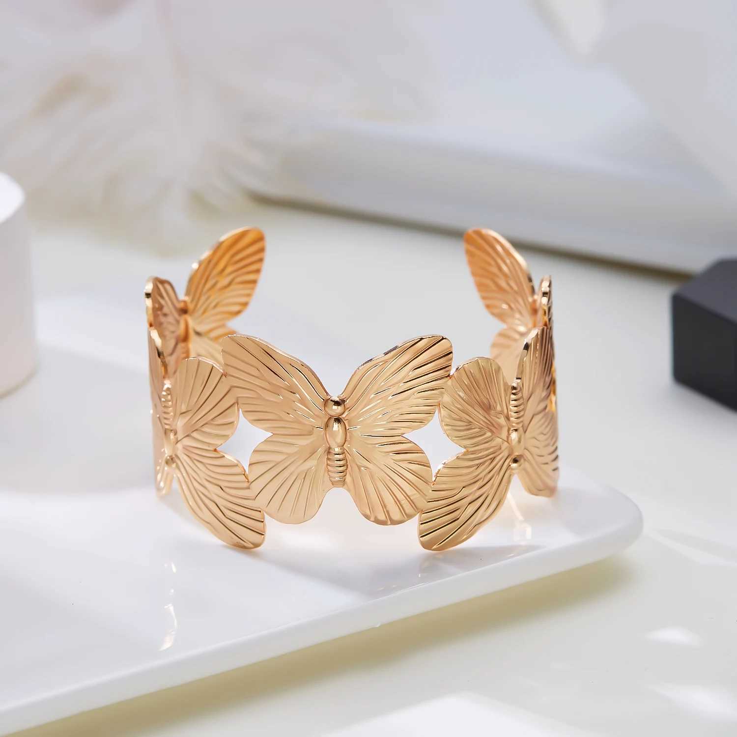 High Quality Stainless Steel Hollow Flower Butterfly Open Wide Bracelet Gold Plated Adjustable Cuff Bracelets For Women Jewelry XJ250707