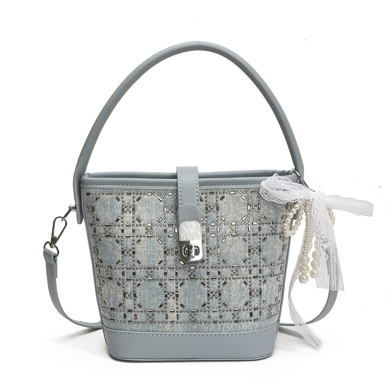 Free shipping designer Vintage Versatile Crossbody Bag for Women New Trendy Fashion Handbag Shoulder Bag with Large Capacity Textured Bucket Bag for W