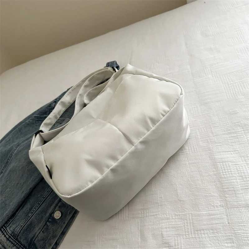 Large-capacity Bags Womens 2025 Spring New Niche Commuting Tote Bags College Student Class Single-shoulder Bag Crossbody Bags XJ250610