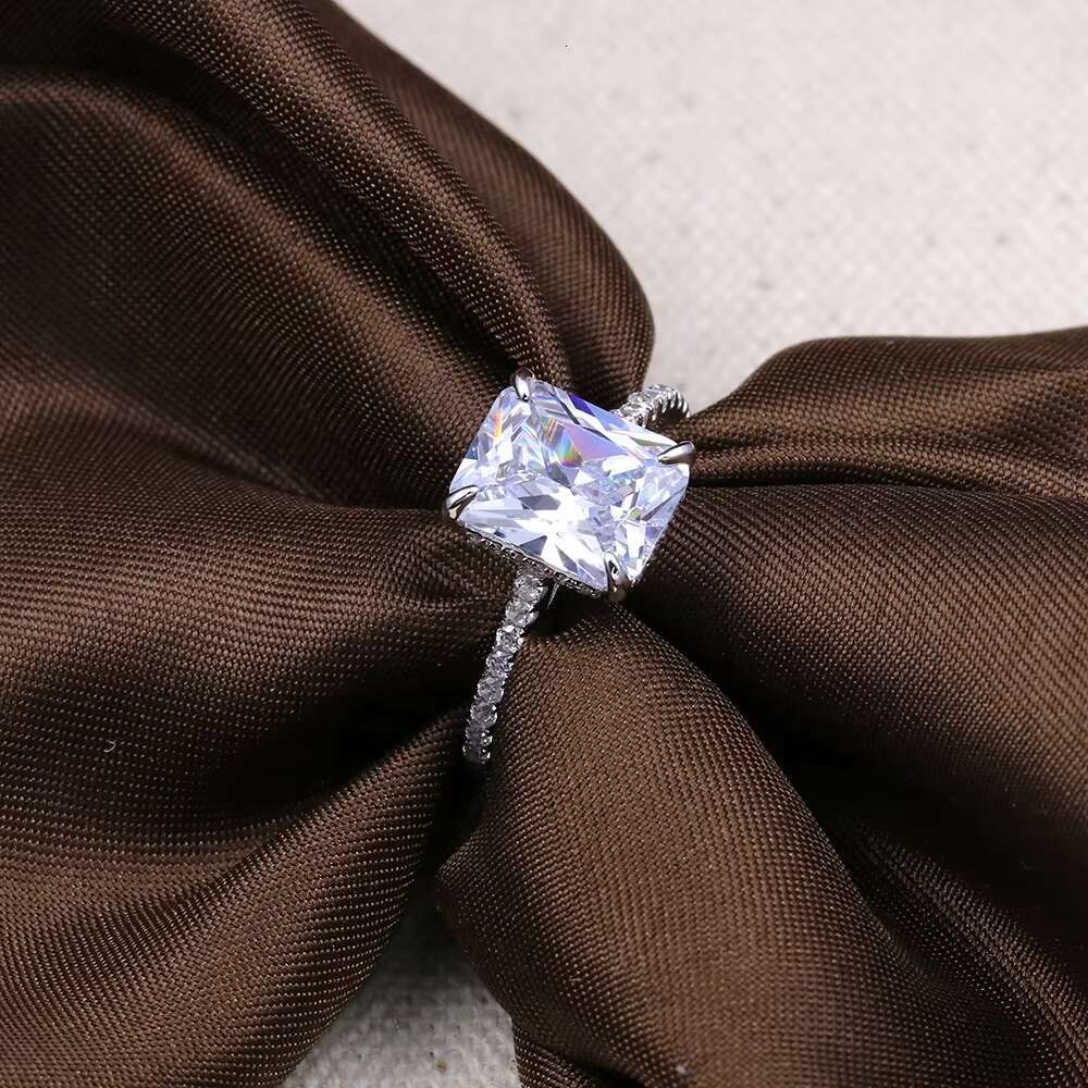 Hot Sale S925 Sterling Silver 5A Rectangle Engagement Ring Moissanite Jewelry for Women Wholesale Factory Price